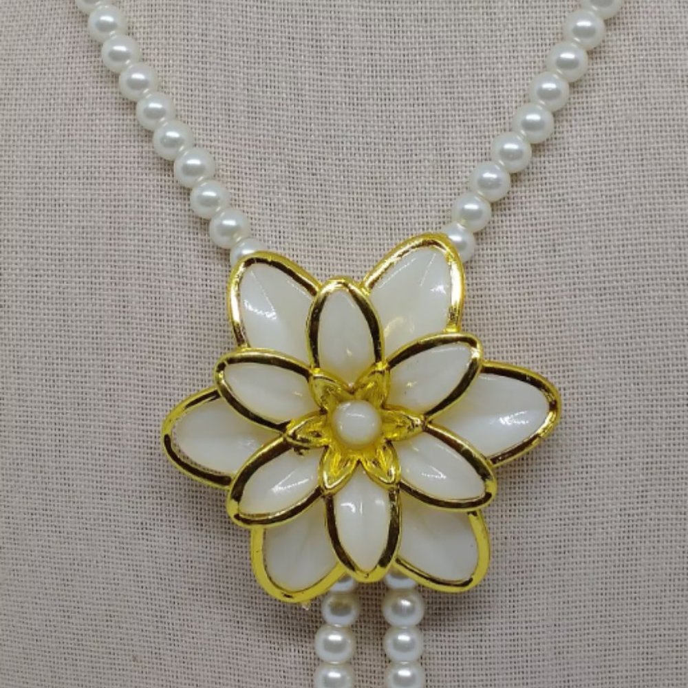 Pearl Necklace with a Large White Polished Glass Flower Shape Pendant